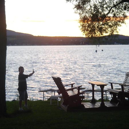 Condos Memphremagog Luaran gambar
