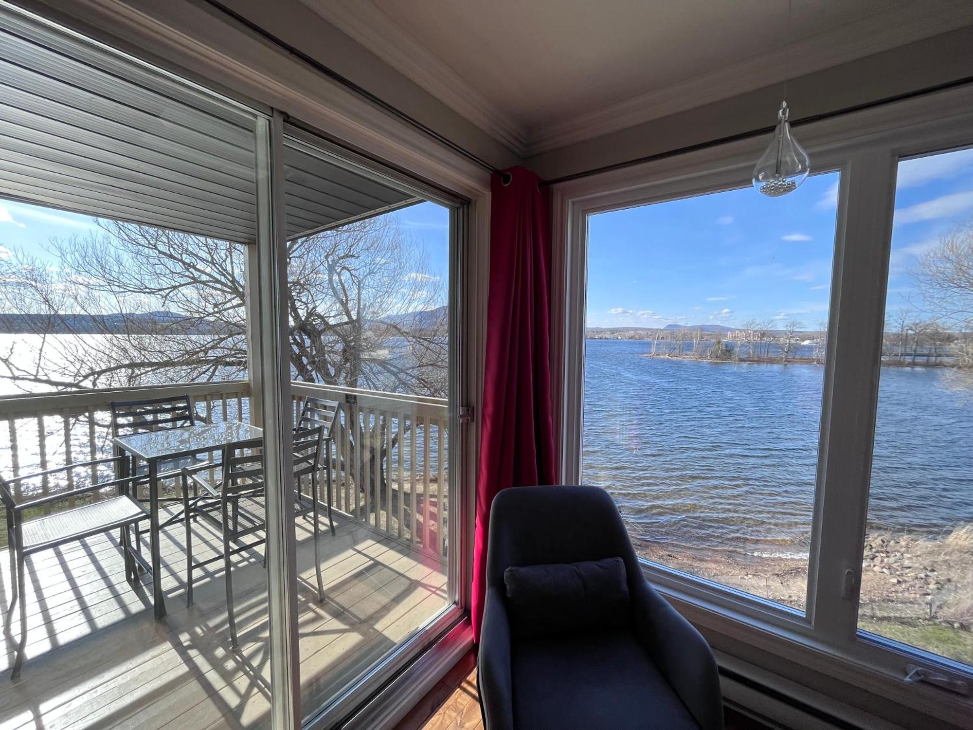 Condos Memphremagog Luaran gambar